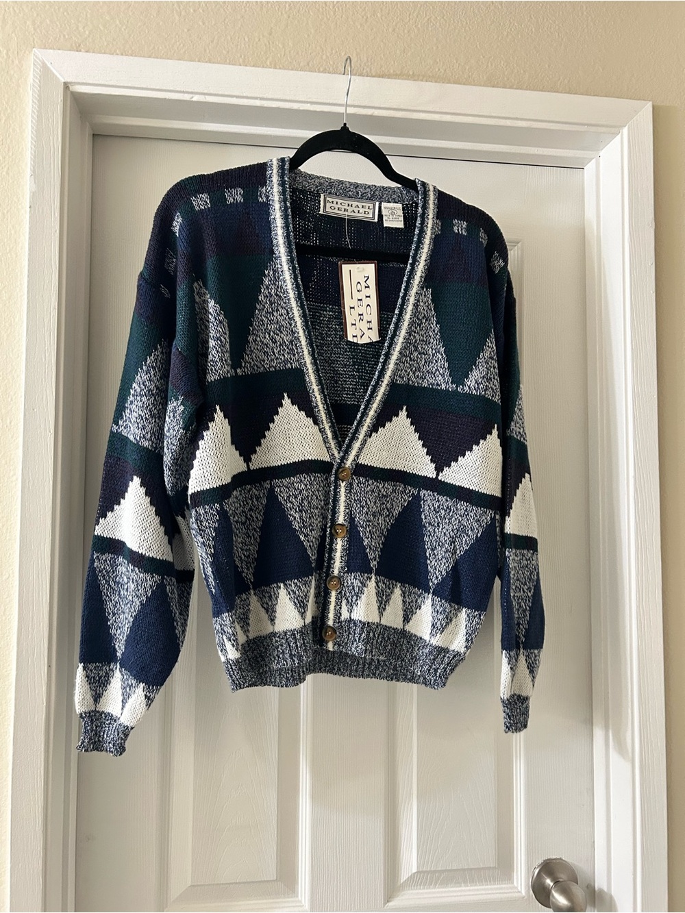 Geometric V-Neck Cardigan Sweater - Navy & White